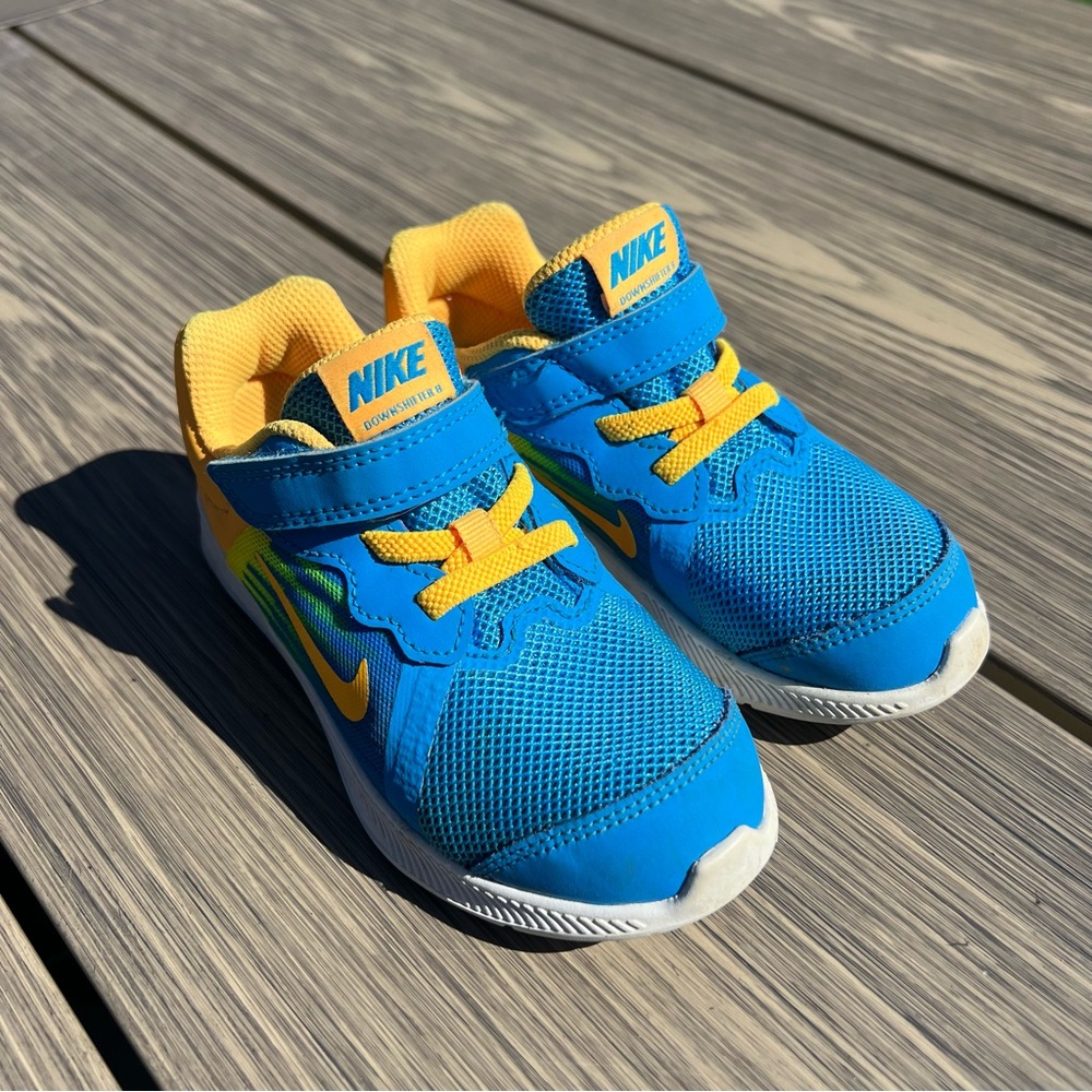Nike Downshifter 8 Kids Sneakers – Size 9C (Blue/Yellow) – Excellent Condition